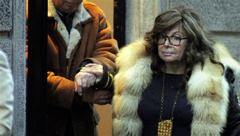 maurizio gucci guardia di finanza|Milano, 4 indagati per l'eredità della madre di Patrizia Reggiani.